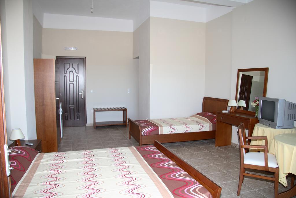 Calypso Apartments Vathy  Exterior photo