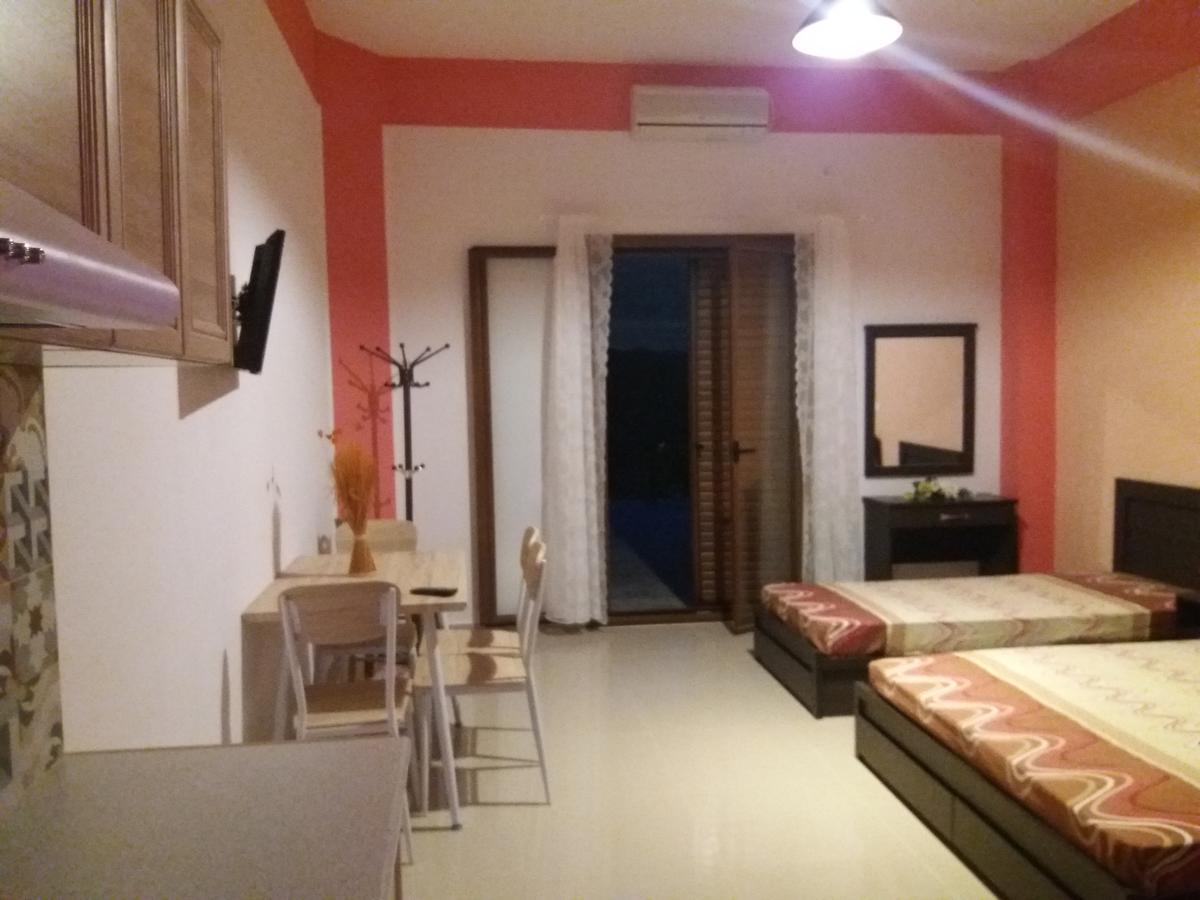 Calypso Apartments Vathy  Exterior photo